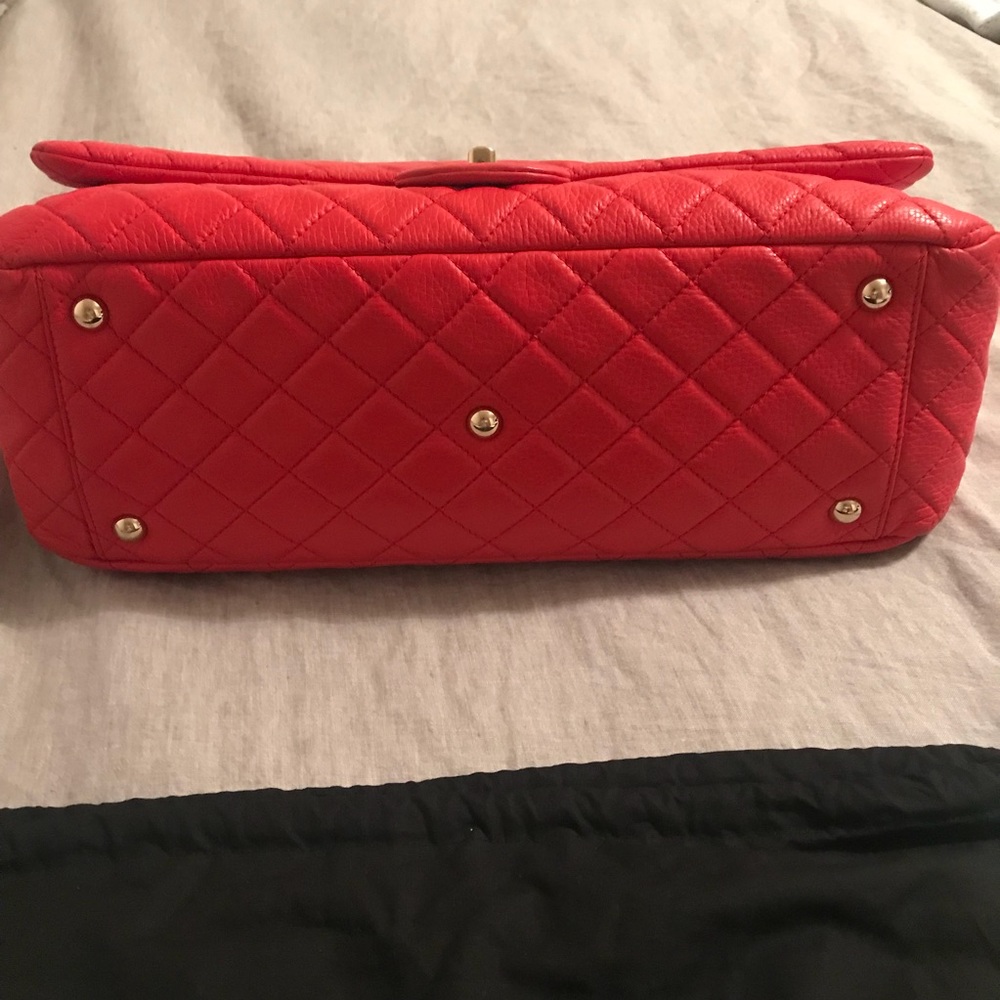 SOLD Chanel XXL Red Airline Flap Tote RARE - Picture 3 of 8